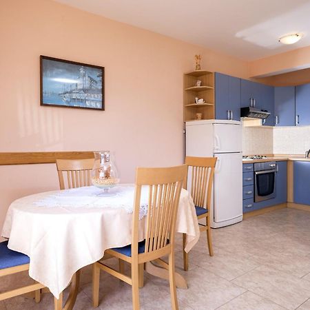 Apartments Zlata Stari Grad  Oda fotoğraf